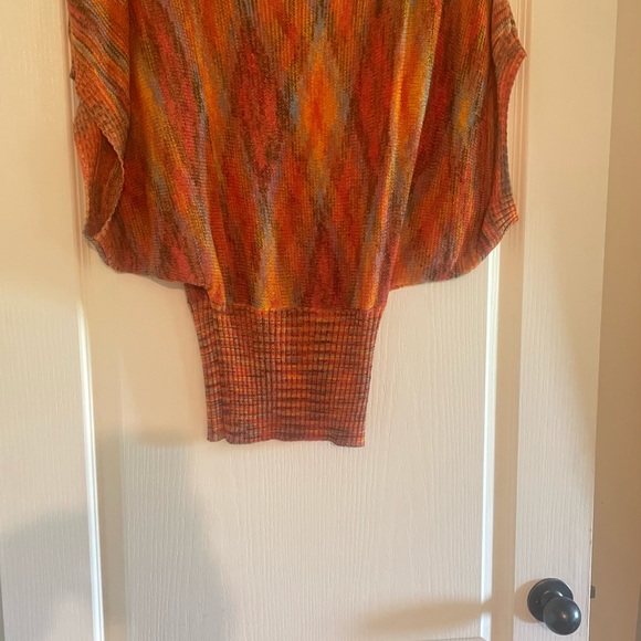 Medium XXI top - Picture 2 of 2